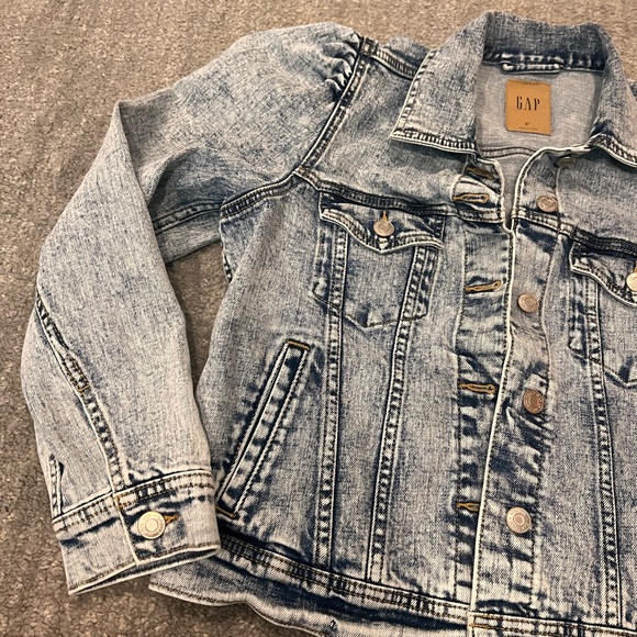 NWT puff shoulder Jean jacket - Picture 2 of 5
